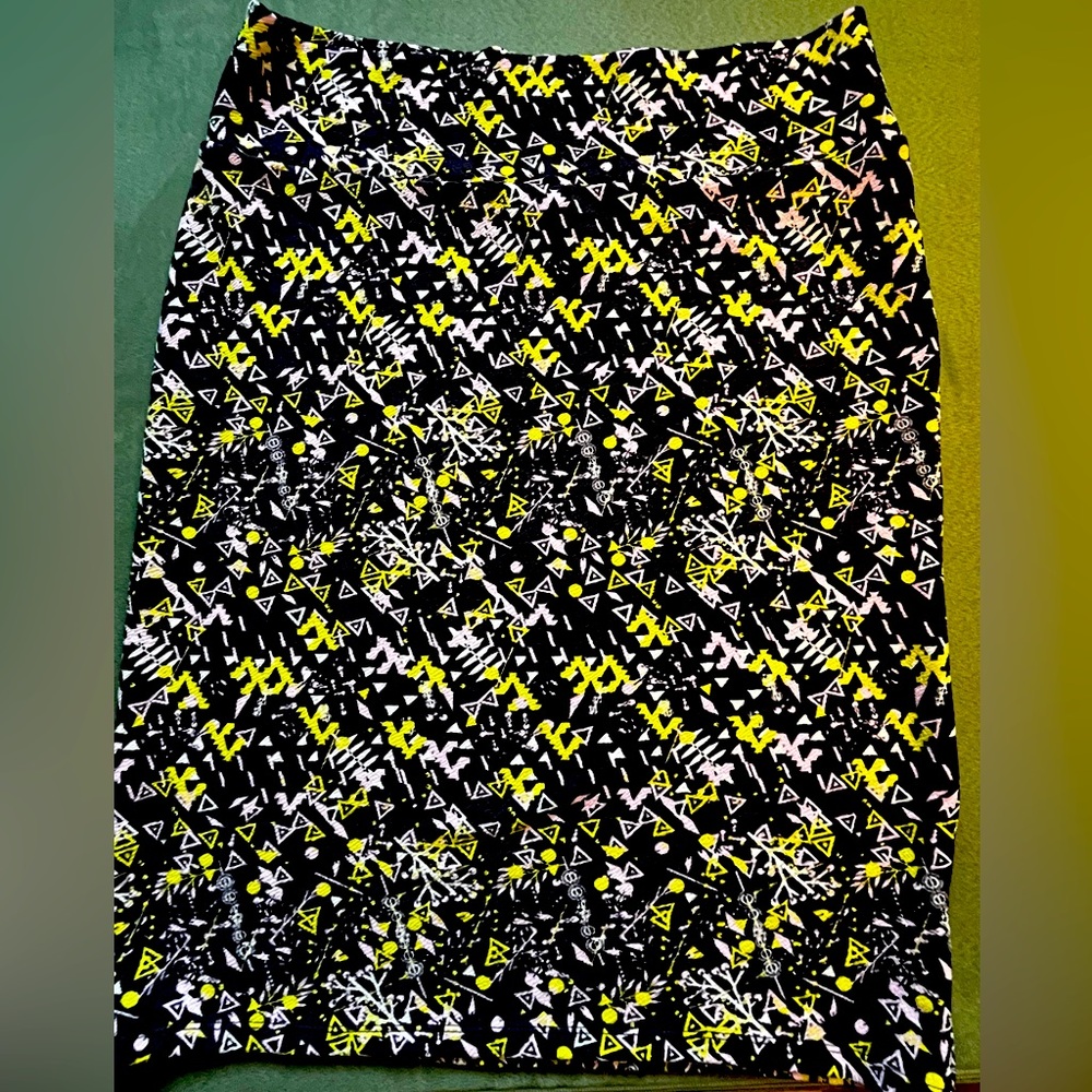 LuLaRoe 2XL knee length skirt